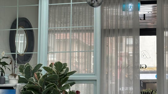 Rennahan Studio