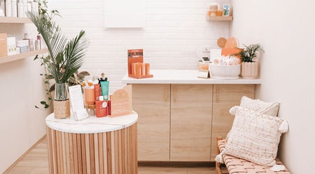 Crème Skin and Beauty Lounge image 3
