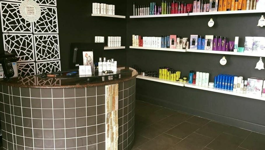 Wildrose Hair & Beauty, bilde 1