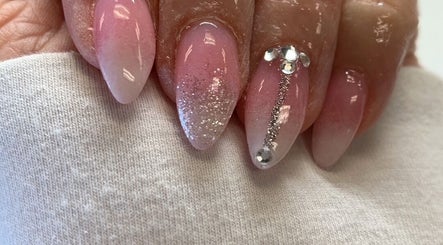 Mimi's Nail