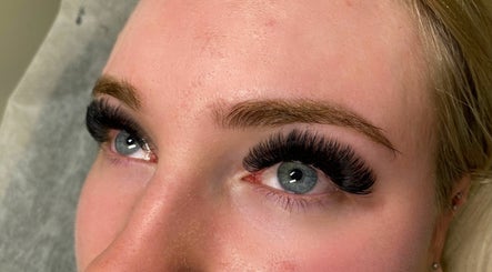 Eyelashes By Maddi изображение 3