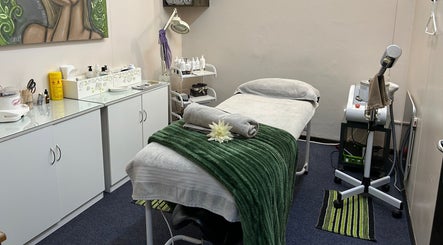 Relaxing treatment room at Salon Elkana Health and Beauty, Vredendal, Western Cape, ZA with massage bed.