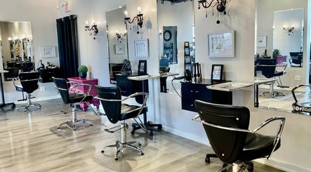 Studio 44 Salon & Spa