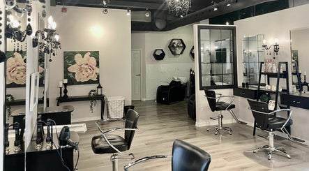 Studio 44 Salon & Spa, bilde 3