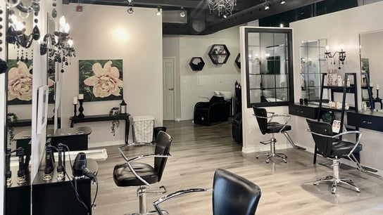 Studio 44 Salon & Spa