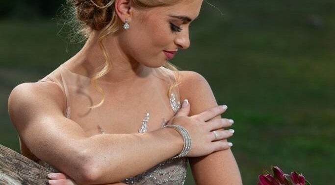 Elegant woman embracing tranquility at Go Brown Mpumpalanga - Nelspruit, Mbombela, Mpumalanga, ZA.