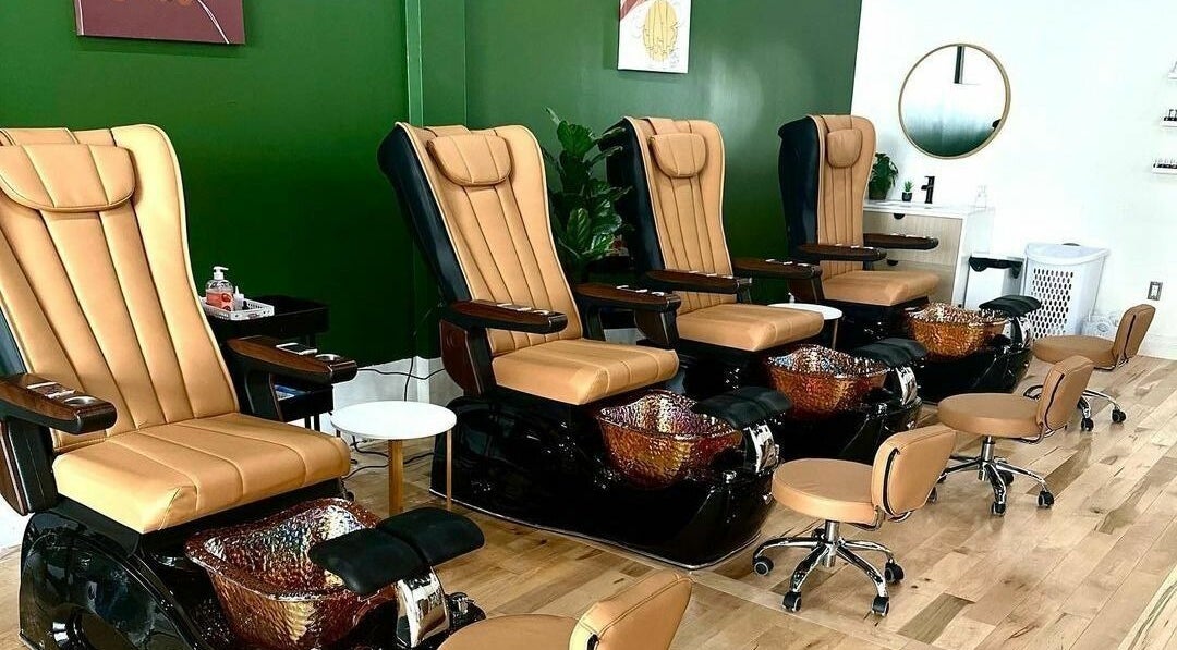Pedicure chairs at Mavens Beauty Collab, Pembroke, Ontario, CA, offering luxurious beauty treatments.
