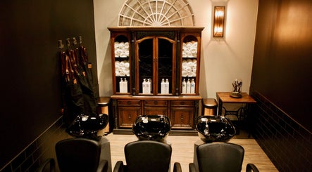 La Marca Salon & Barber