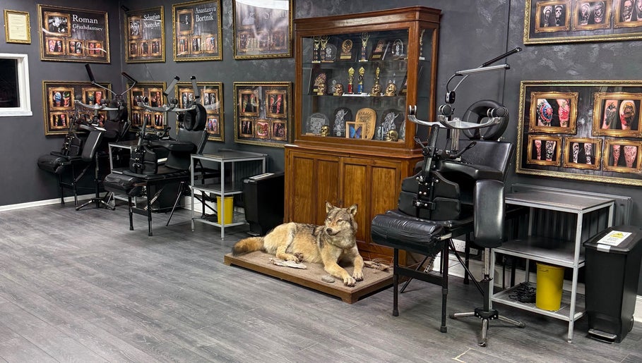 Holy Grail Tattoo Studio imagine 1