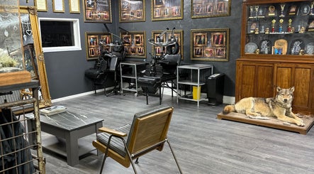 Holy Grail Tattoo Studio imagine 2