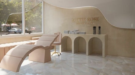 Lottie Rose Luxury Salon billede 2