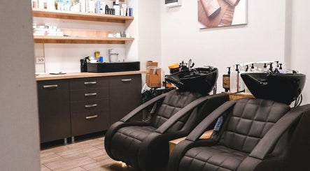 Tya Hair Stylist - Colorist