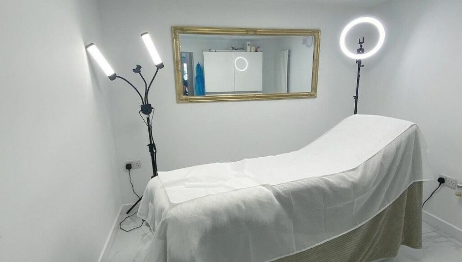 Εικόνα Atlas Cosmetics Clinic Blackpool 1