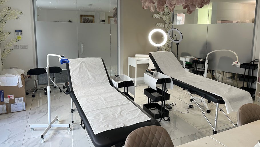 Atlas Cosmetics Clinic Preston image 1