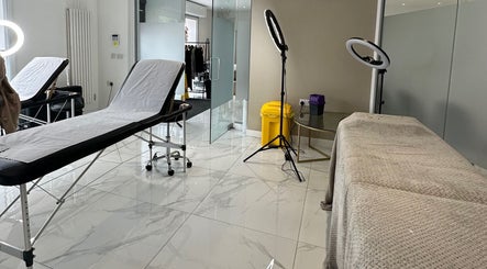 Atlas Cosmetics Clinic Preston image 2