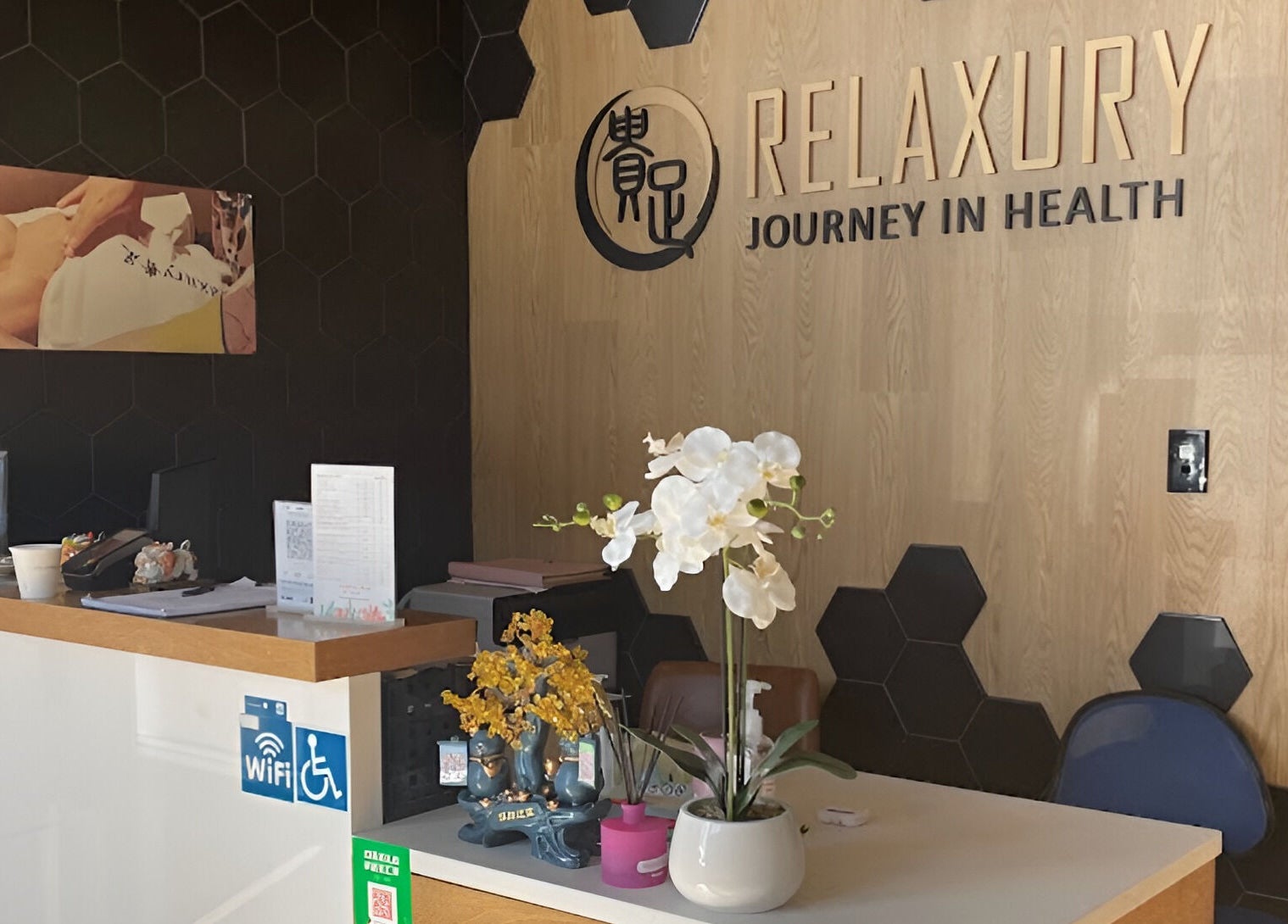 Reception at Relaxury, Auckland. Elegant decor enhances the beauty and wellness ambiance in Auckland, NZ.