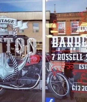 The Vintage Barber & Tattoo Shop at 7 Russell, bild 2