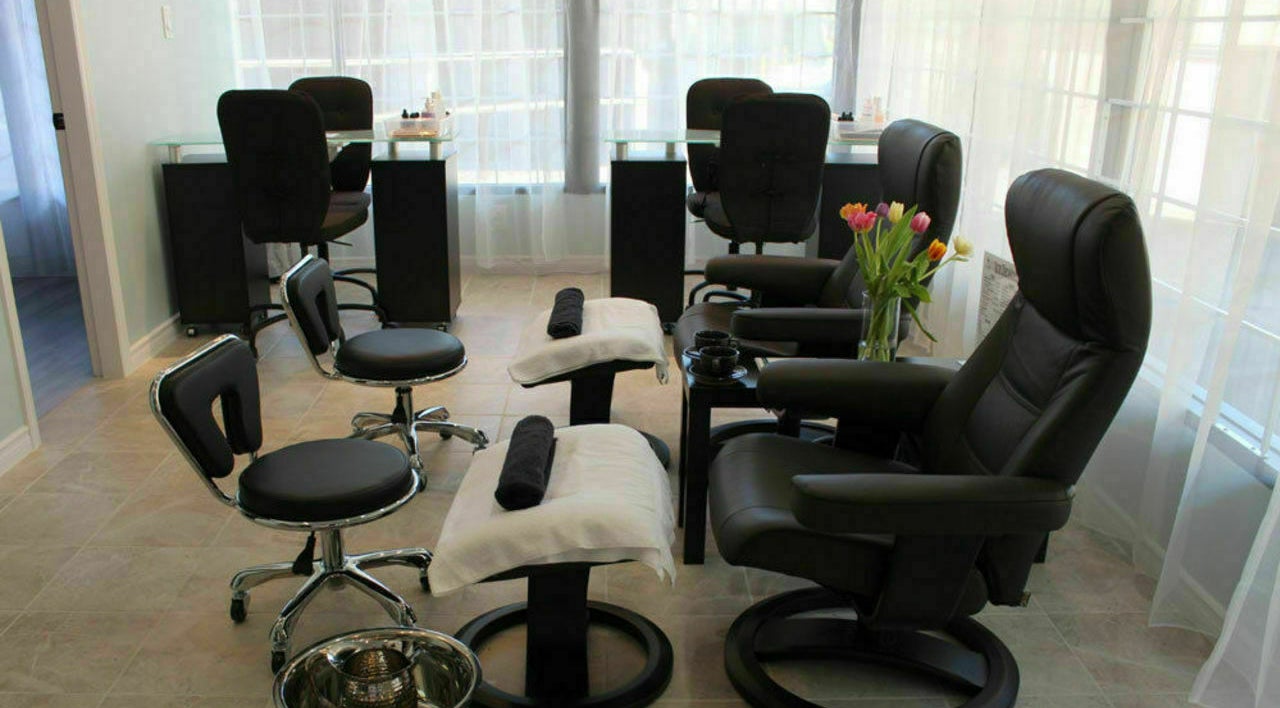 Luxury seating area at Beauty Time Salon and Spa in Vancouver, British Columbia, CA, bright and inviting.