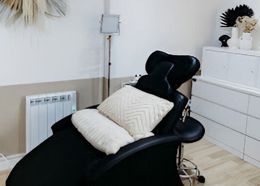 Relaxing nail studio chair at Justinas Nails in Truro, England, GB, offering a tranquil beauty experience.