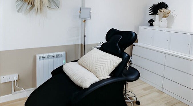 Relaxing nail studio chair at Justinas Nails in Truro, England, GB, offering a tranquil beauty experience.