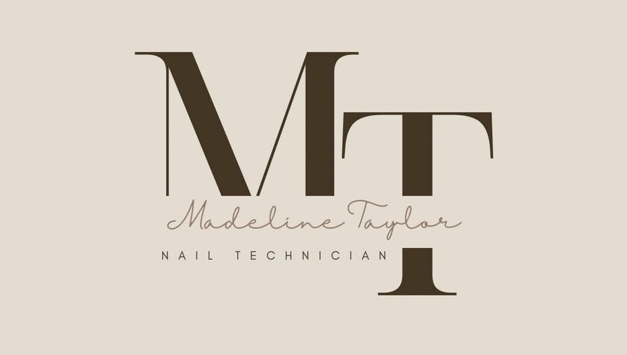 Madeline Taylor Nails Bild 1