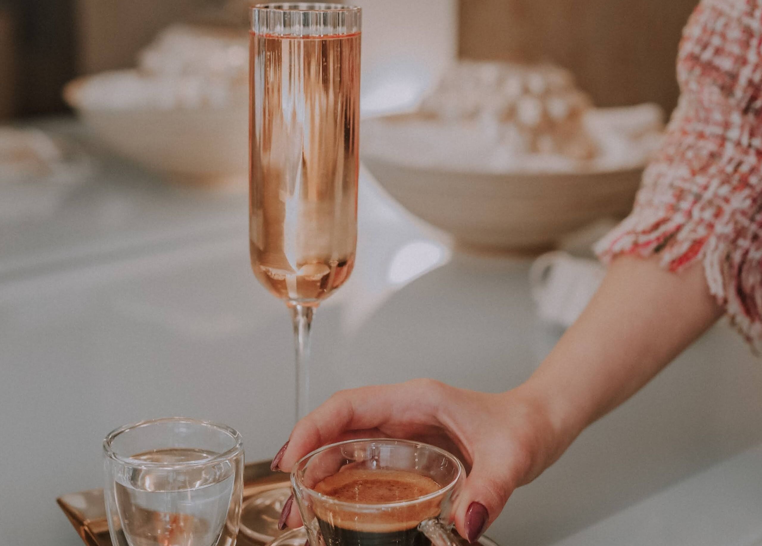 Sklenička champagne v Quir - Clinic Lounge, Trnavský kraj, SK pro wellness pocit.