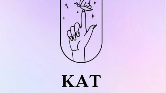 Kat - Nail Artist