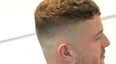 Rusty’s Barbershop image 3