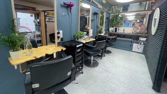 Mayer Hair Studio