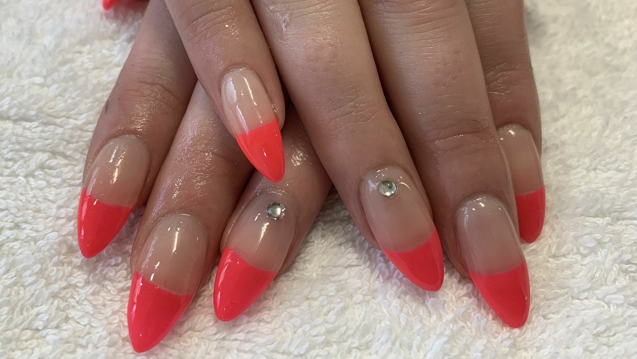 6 Best Tips to Look After Your Nail Extensions for Long-Lasting, Healthy  Nails – Fabulous Nails, Spa & Beauty Salon