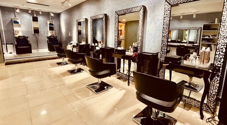 Glitz Beauty Center