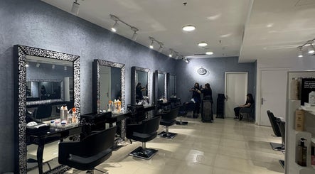 Glitz Beauty Center image 3