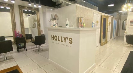 Holly’s Beauty Parlour