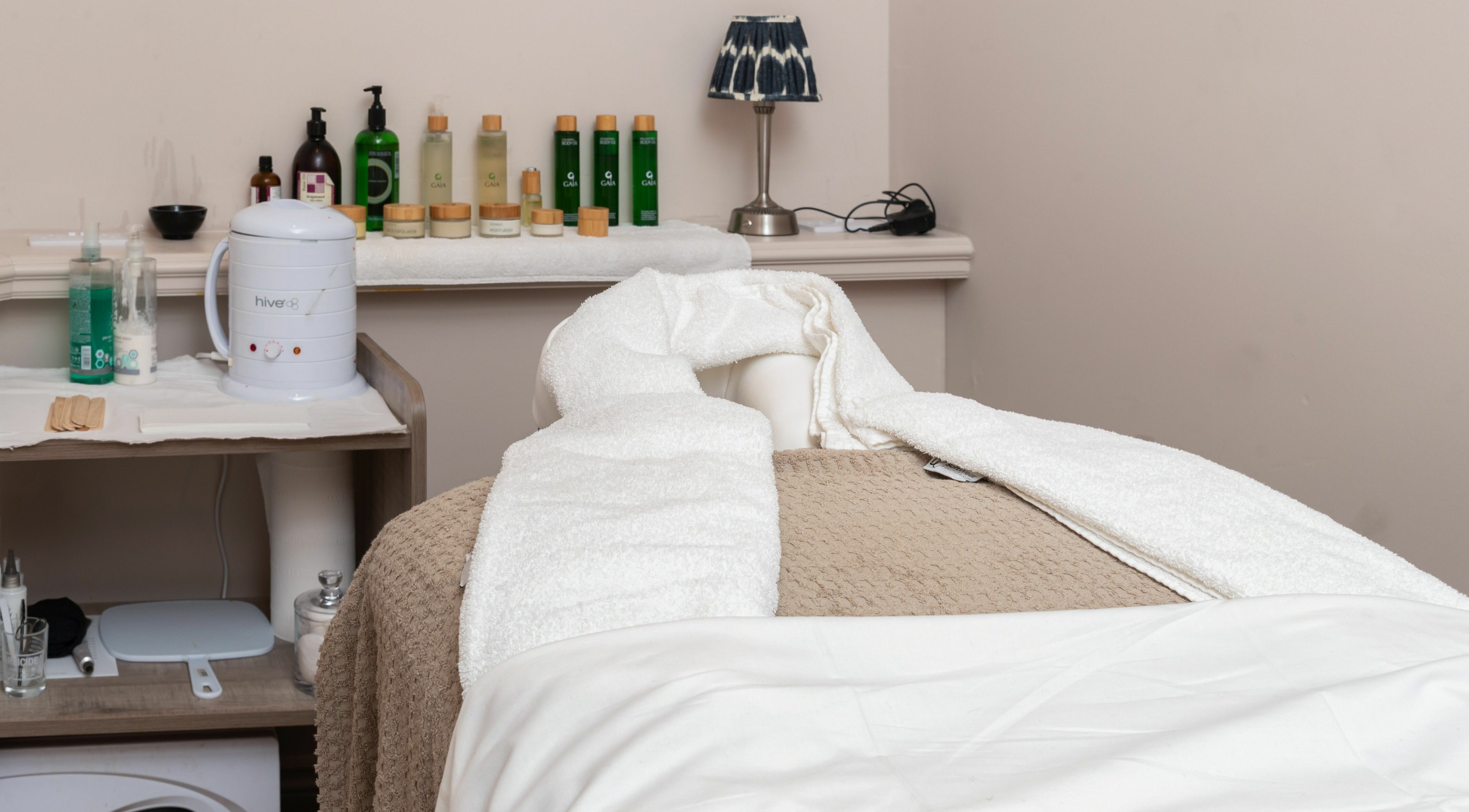 Relaxing spa treatment room at Elcot Park Retreat, Newbury, England, GB with soothing decor and calming ambiance.
