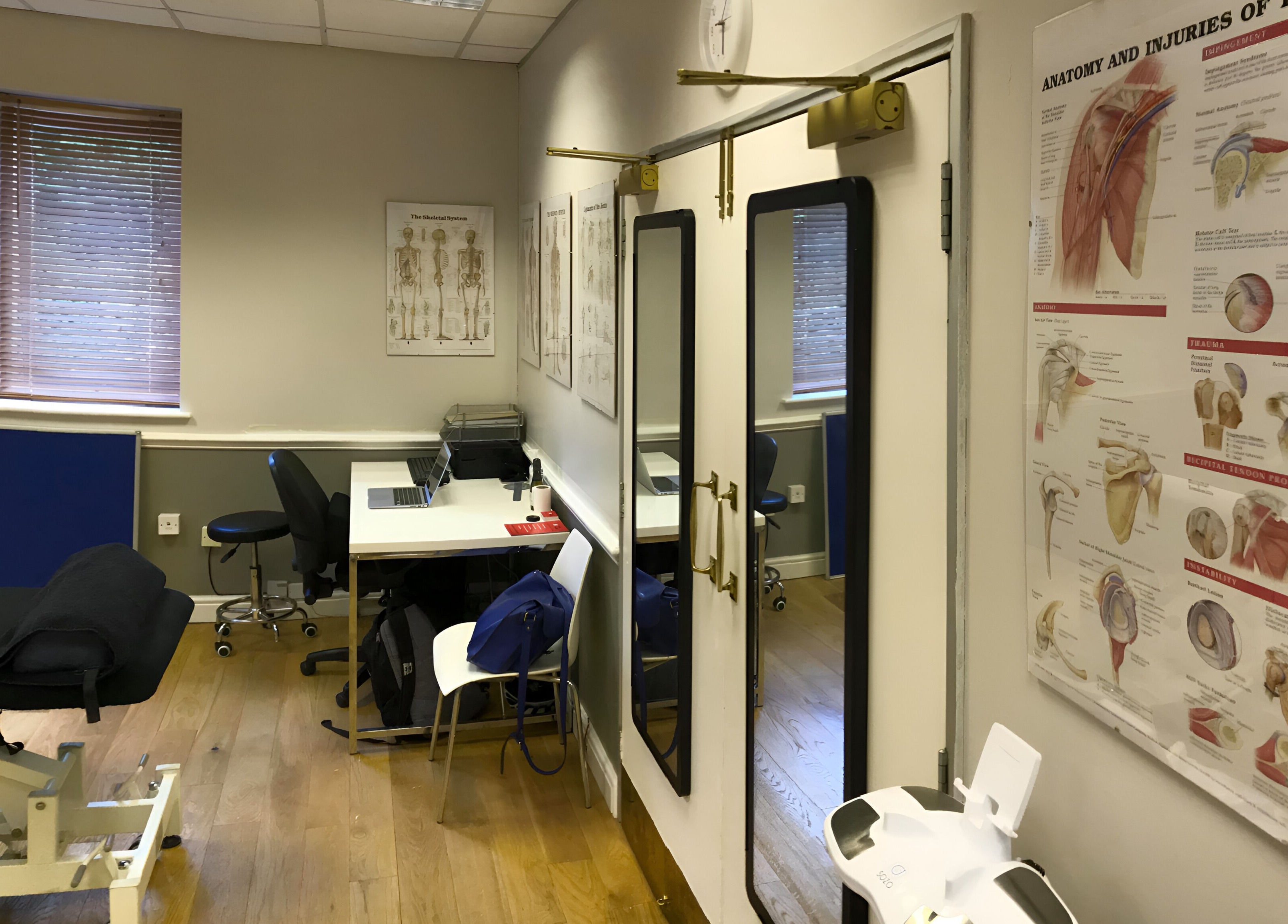 Calm and professional therapy room at M20 Health & Performance in Manchester, England, GB.