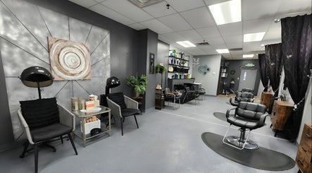 Salon 360 Indy