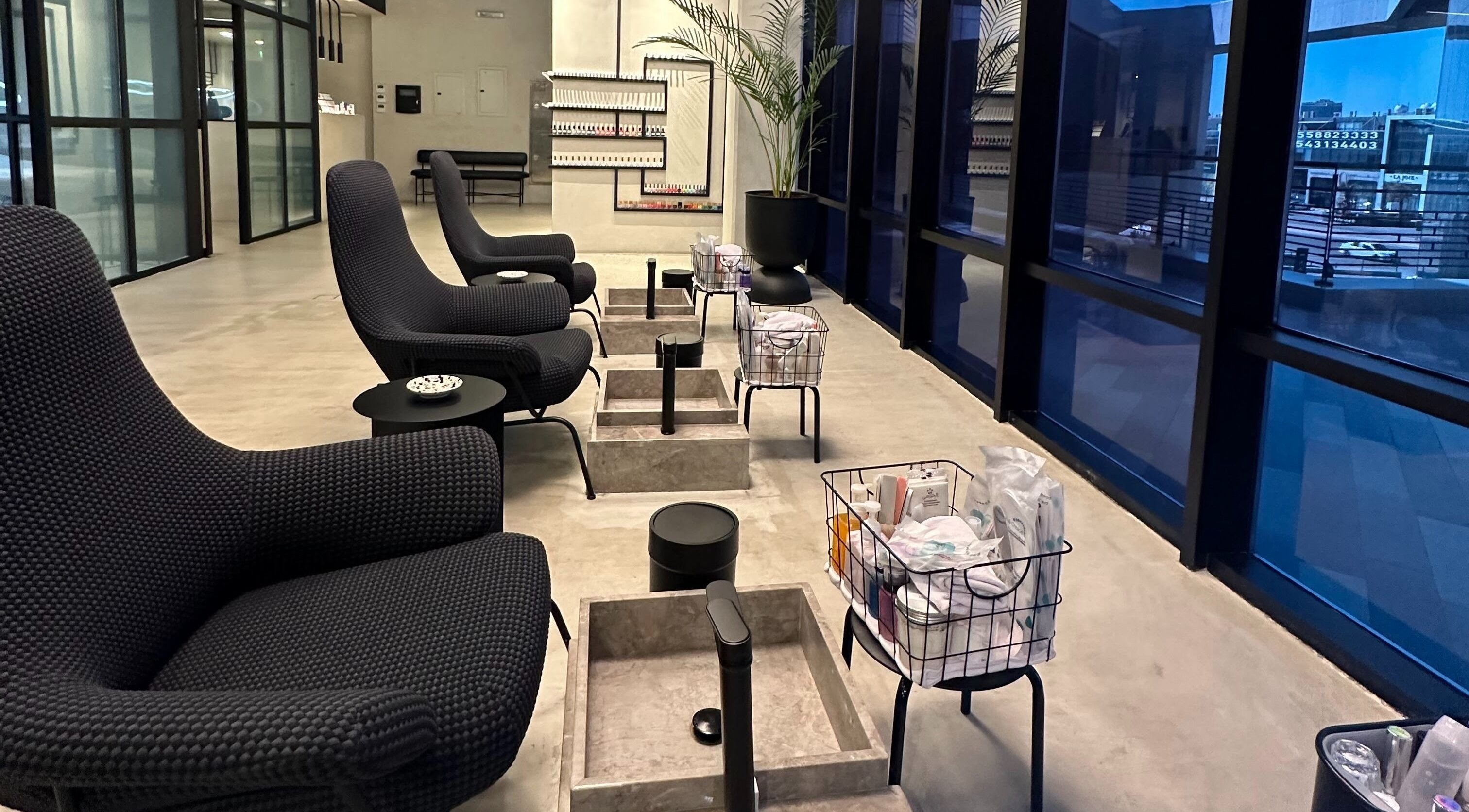 Ink Brows and Beauty - Riyadh's elegant lounge area in Riyadh Province, SA, with plush seating and stylish decor.