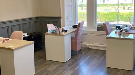 Cls Nails & Beauty Therapies