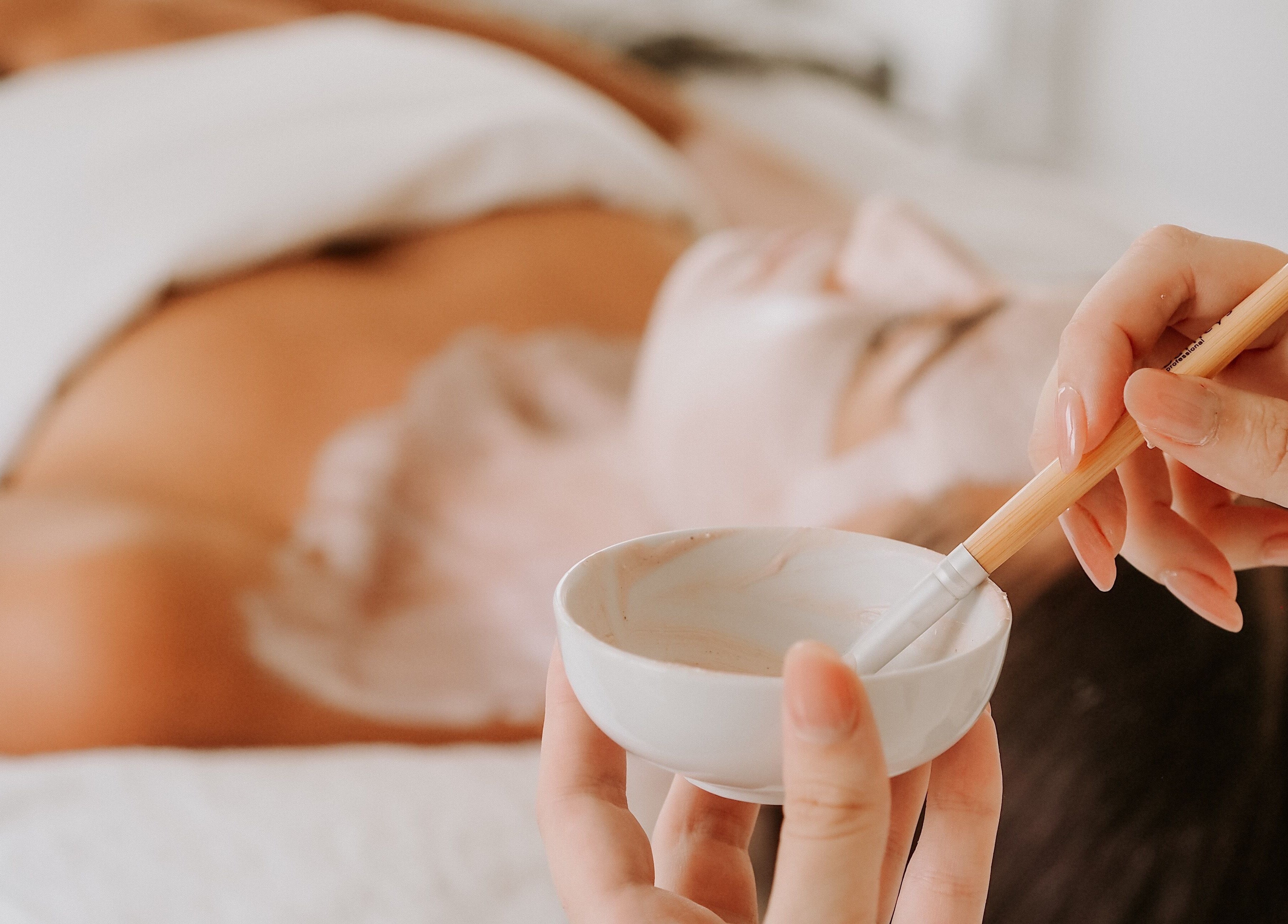 A relaxing facial mask treatment at SKINFUSIONS in Yeppoon, Queensland, AU promoting beauty and wellness.