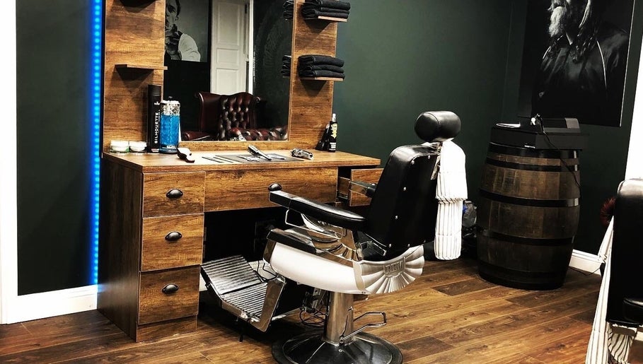 The Local - Paul Merrilees Gentleman’s barber – kuva 1