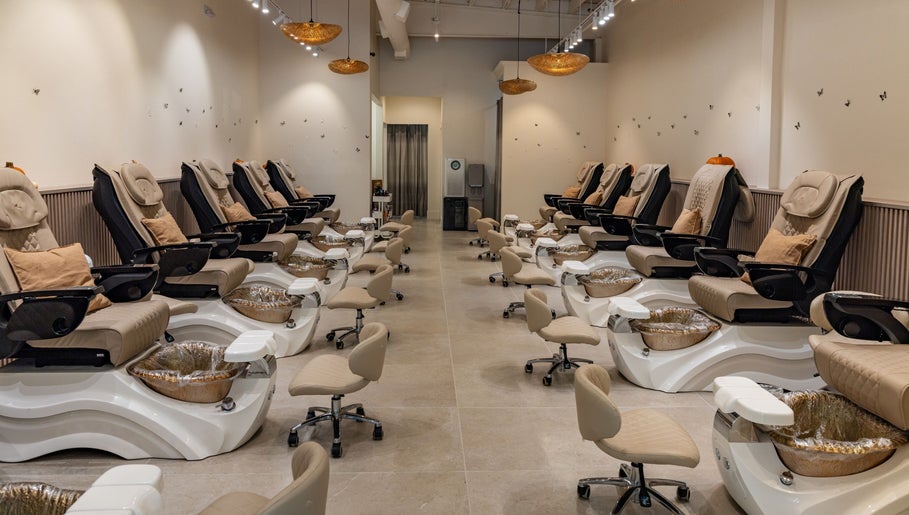 Spacious and elegant pedicure stations at Maison Nail Spa Silverlake, Los Angeles, California, US.