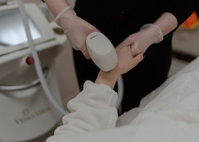 Laser therapy at Embody Wellness Studio and Clinic in Steinbach, Manitoba, CA. Relaxing wellness treatment.