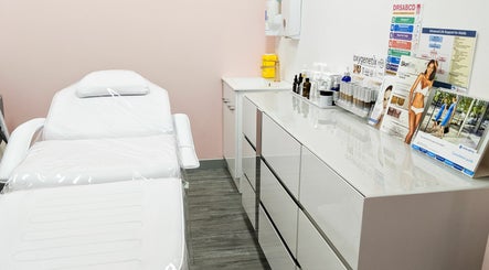 Vinesse Aesthetics image 3