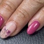 Thames Art Nails