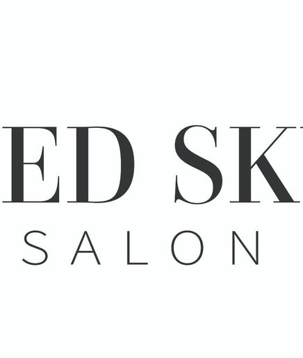 Red Sky Salon imaginea 2