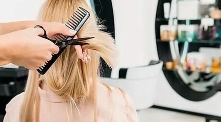 Excellence Stylist - Mobile Hair & Beauty  image 2