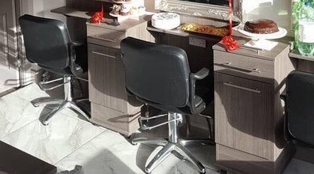 Hair and Beauty Lounge