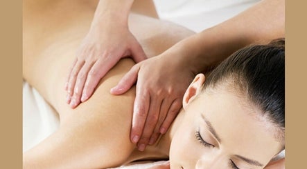 Wanee Thai Massage Therapy on 642 Pascoe Vale Road, Oakpark 3046 image 2