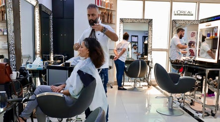 Robert Alexander Salon – kuva 3