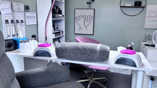 The Little Nail Room